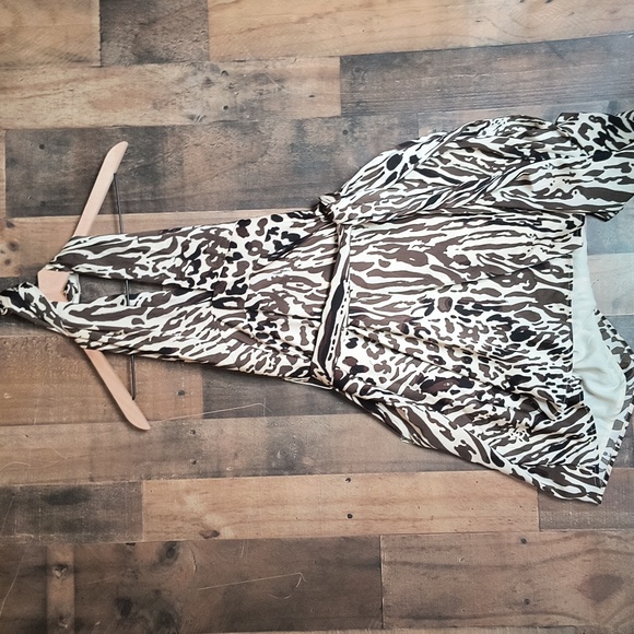 Banana Republic Halter Leopard Print Mini Dress - mordernwear.com